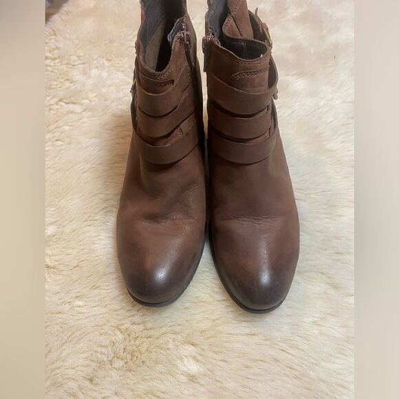 Josef Seibel Brown Leather Booties with Buckle Detail size 40 or 9.5 - Picture 3 of 10